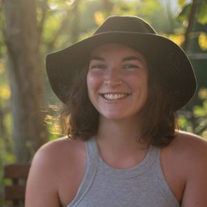 Meet your Posher, Caroline